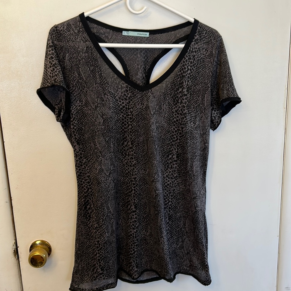 Maurices Women’s Top Black/Grey Size XL